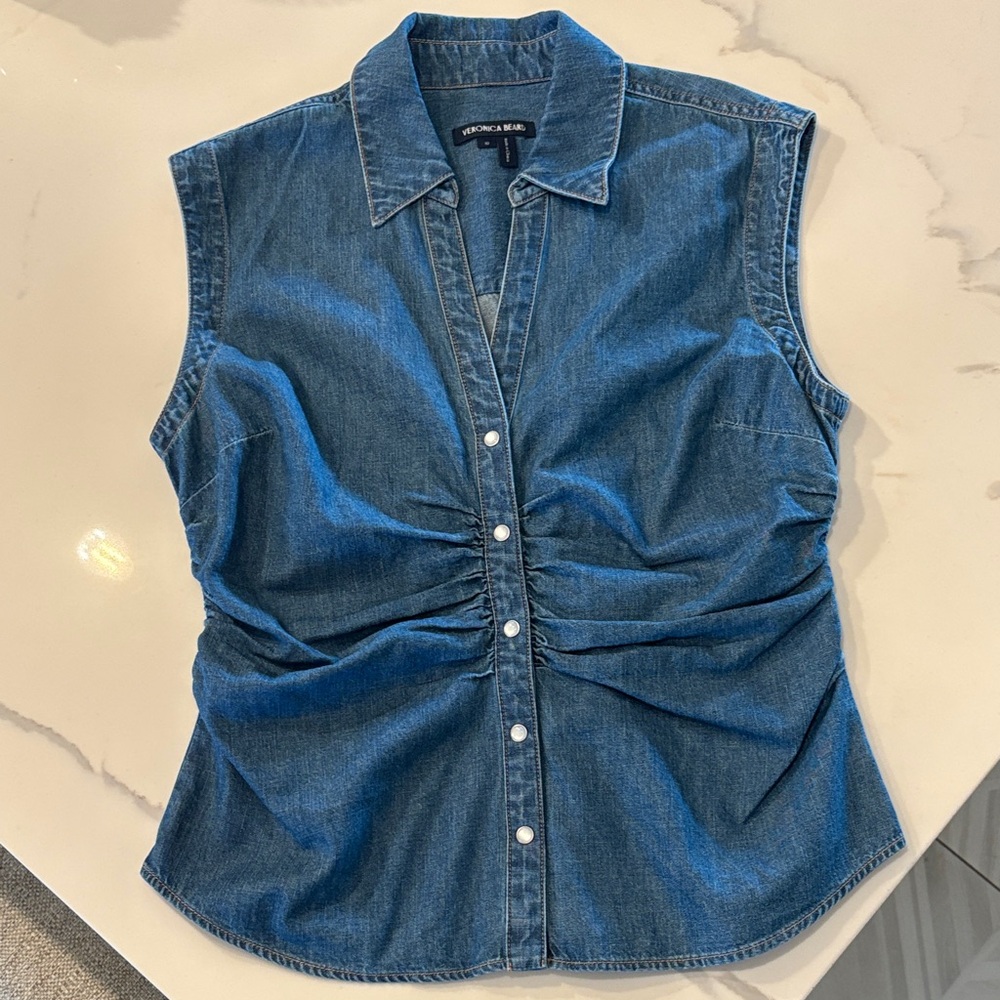 Veronica Beard Sera Sleeveless Denim Button-Front Shirt in Blue